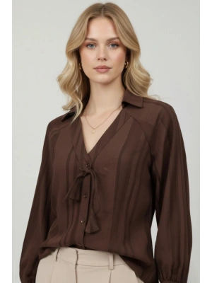 Kadın Kahverengi Bağlamalı Detaylı V Yaka Gömlek
