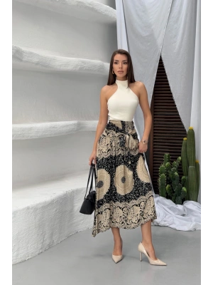 Kadın Siyah Yüksek Bel Bağlama Detaylı Şık Etnik Desenli Asimetrik Kesim Midi Etek
