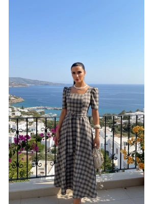 Kadın Gri Kare Yaka Ekose Desenli Kemerli Kısa Kol Midi Boy Kloş Elbise