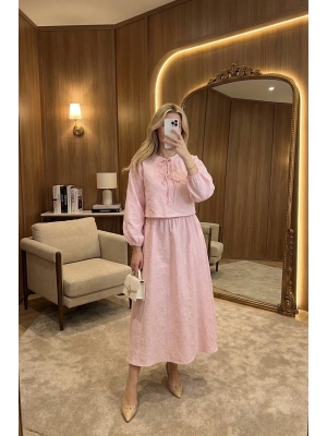 Kadın Şeker Pembe Çiçek Nakışlı Gömlek Beli Lastikli Astarlı Etek Bluz İkili Takım