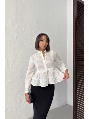 Kadın Beyaz Dantel Nakış İşlemeli Beli Pileli Hakim Yaka Gömlek