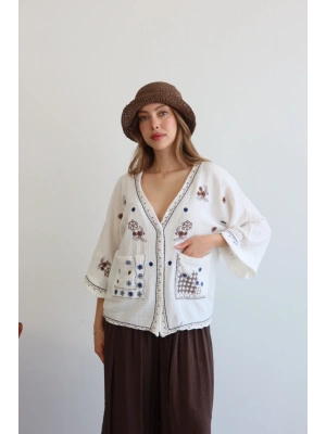 Kadın Beyaz Etnik Nakış İşlemeli Cep Detaylı Düğmeli Yazlık Bohem Müslin Gömlek Kimono