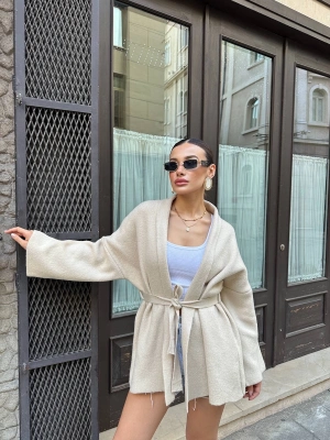 Kadın Bej Kemerli Triko Kimono Hırka