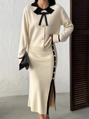 Kadın Ekru Şık Gül Fiyonk Detaylı Bluz Etek Alt Üst İkili Triko Takım