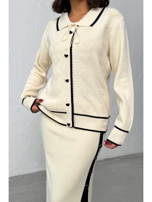 Kadın Kalp Düğme ve Kabartma Detaylı Etek Hırka Alt Üst İkili Zarif Triko Takım - Ekru