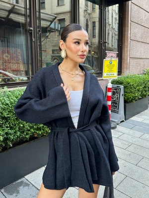 Kadın Lacivert Kemerli Triko Kimono Hırka