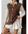 Kadın Kahverengi Kalın Örgü Gold Düğmeli Kolsuz Triko Yelek