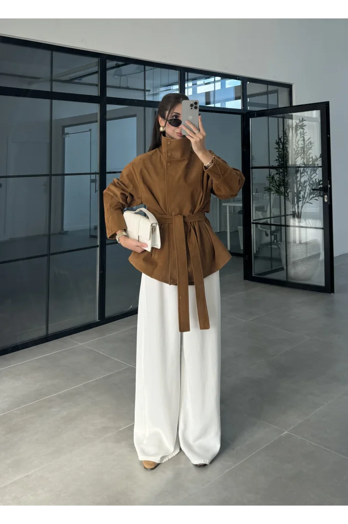 Kuşaklı Dik Yaka Camel Süet Trençkot