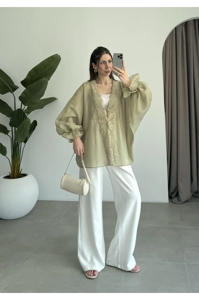 Pera Dantelli Adaçayı Yeşili Kimono Gömlek