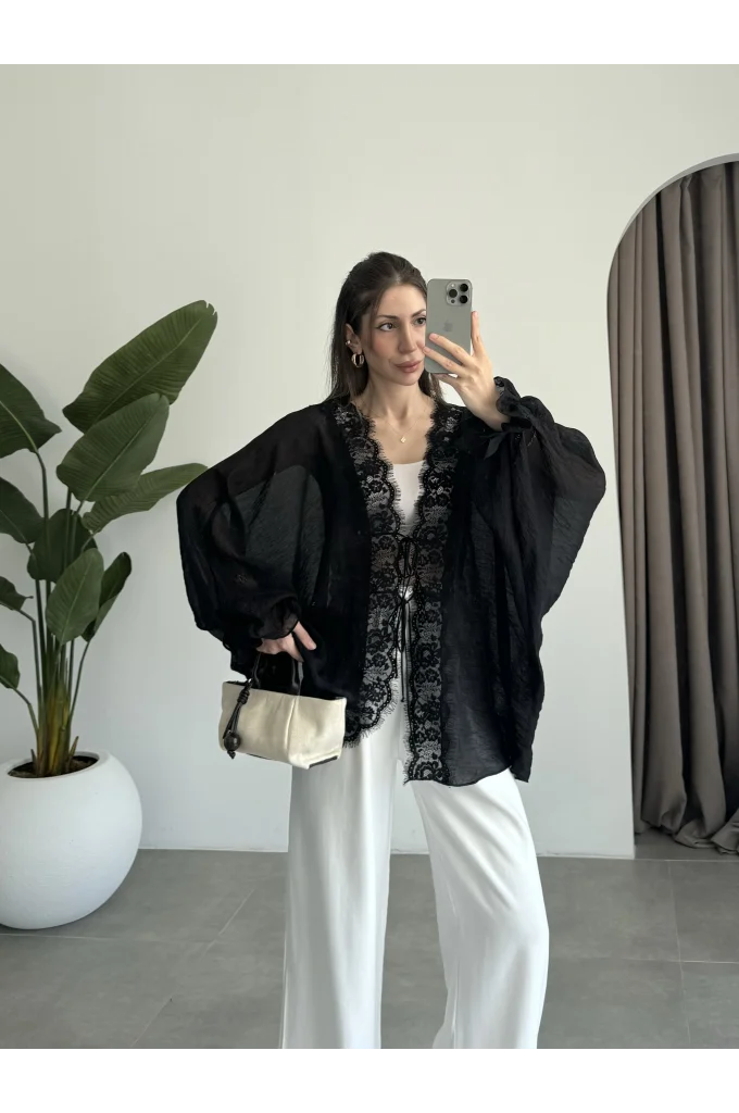 Pera Dantelli Siyah Kimono Gömlek