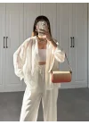 Line V Yaka Oversize Beyaz Gömlek
