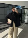 Perra Yakası Çıtçıtlı Siyah Ceket