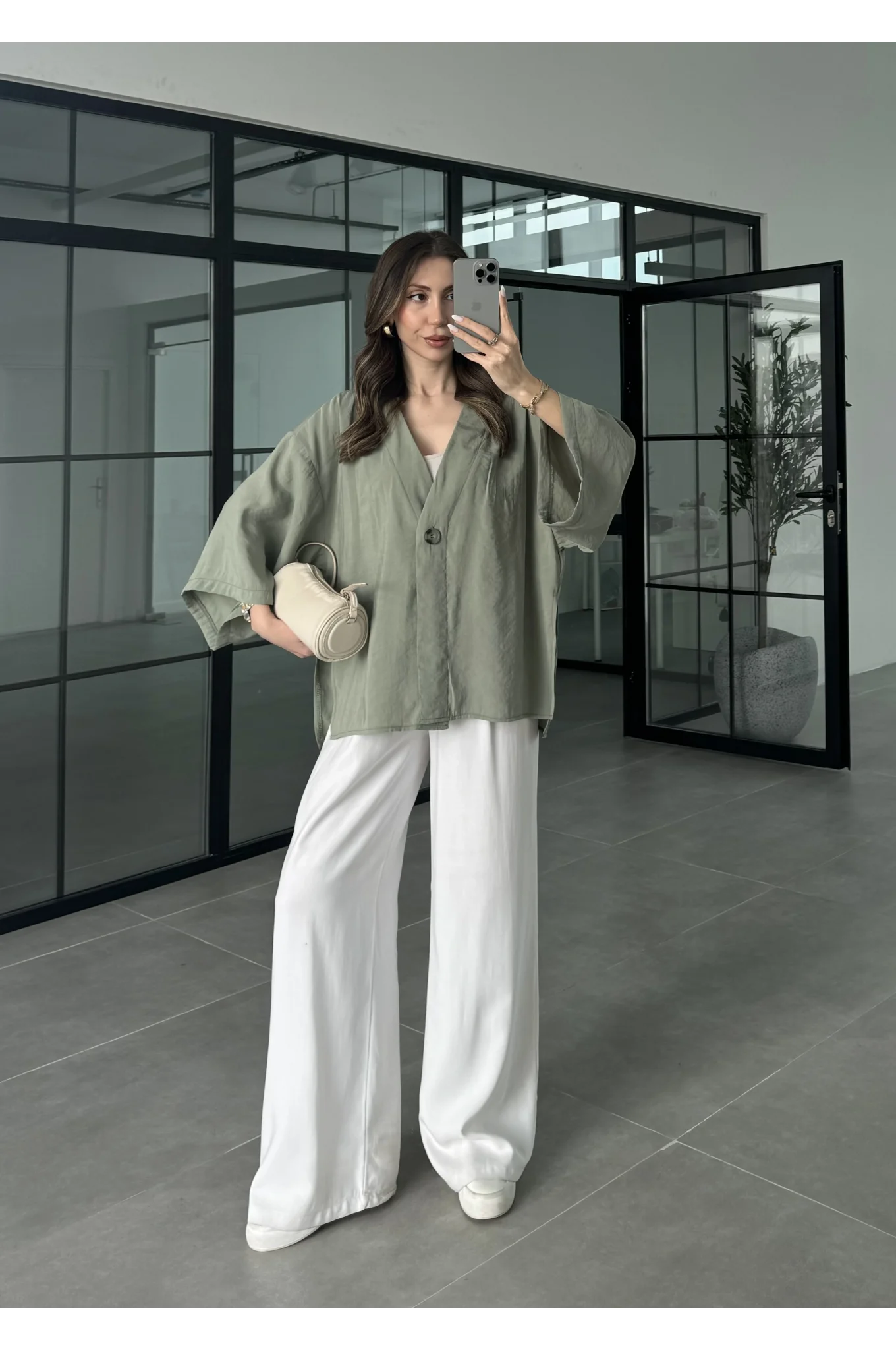 Sofi Tek Düğme Oversize Tensel Çağla Gömlek