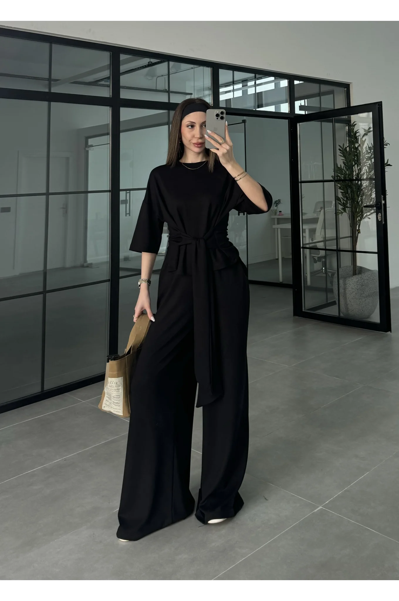 Önden Bağlamalı Model Kumaş Siyah Takım