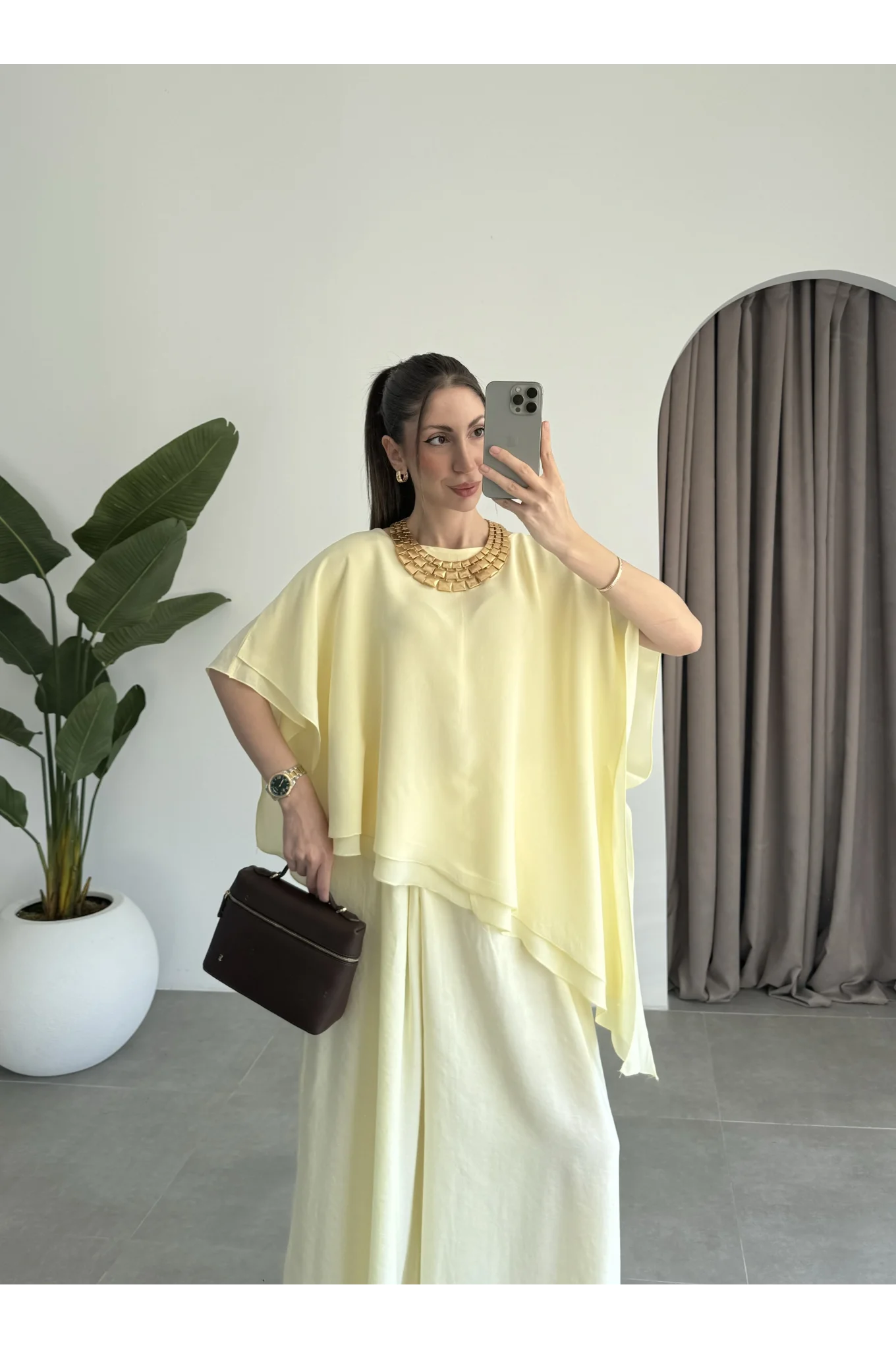 Asimetrik Pelerin Katlı Sarı Bluz