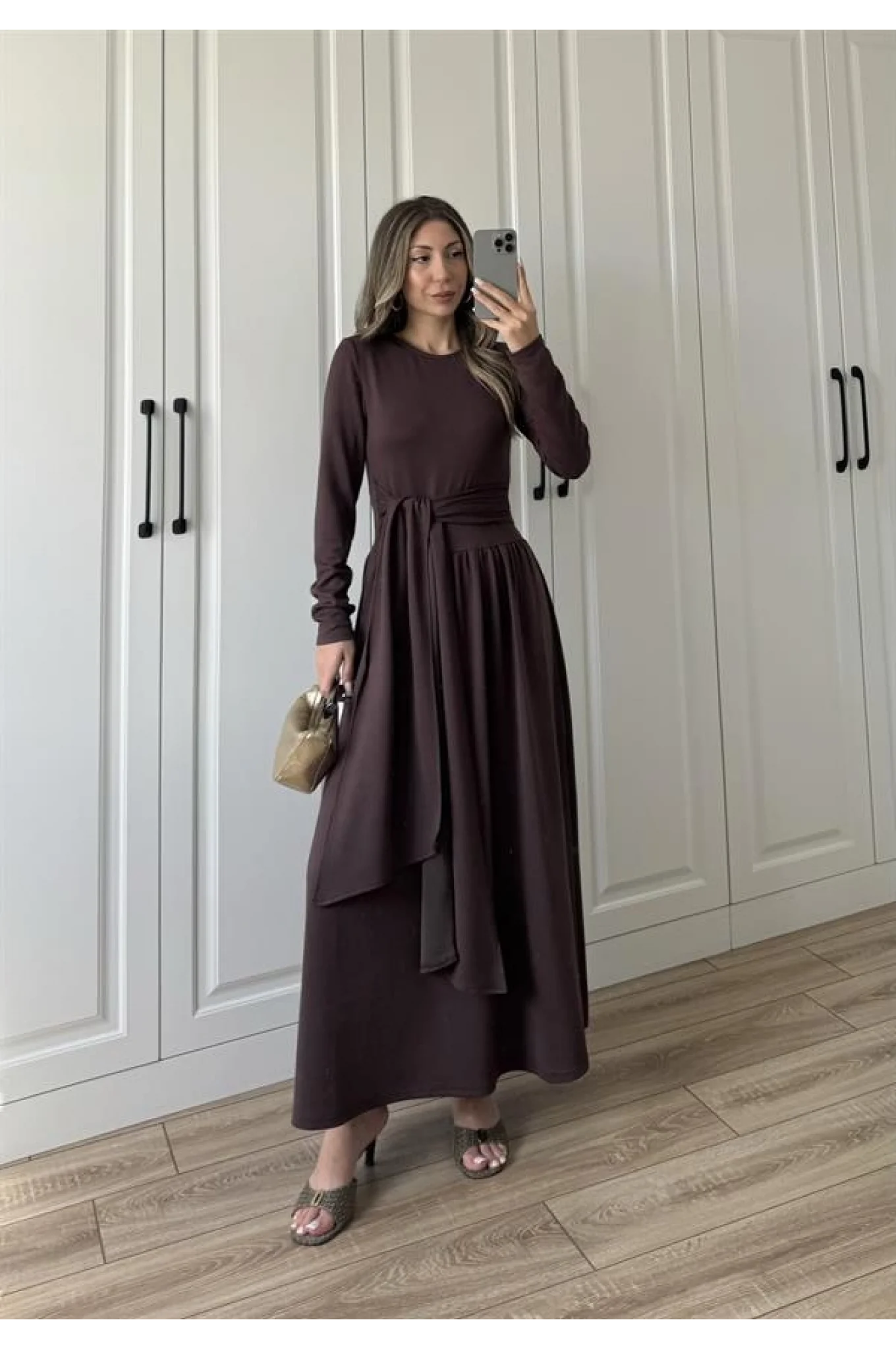 Oysh Kuşaklı Kahve Elbise