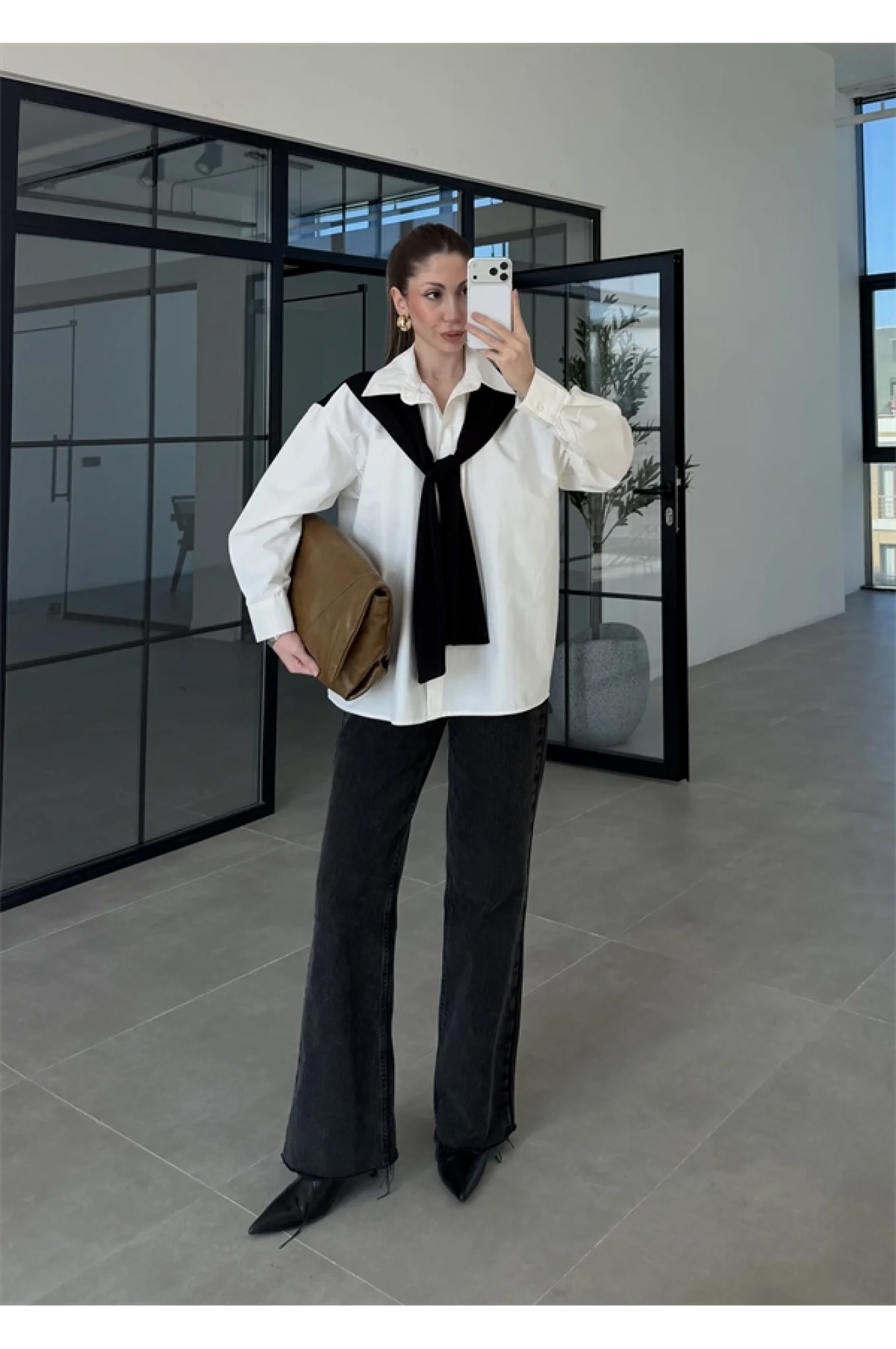 Oysh Siyah Garnili Gömlek