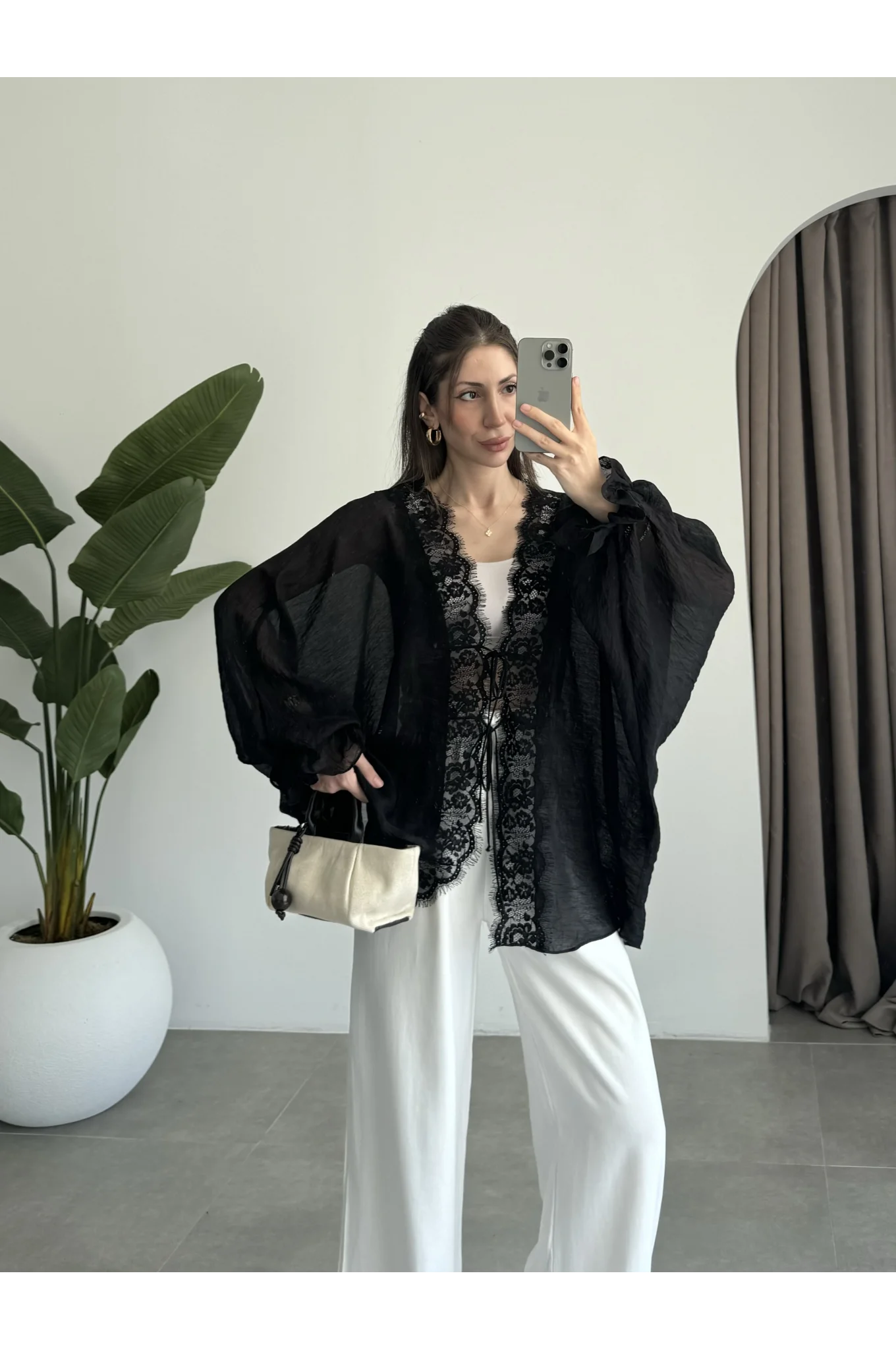 Pera Dantelli Siyah Kimono Gömlek