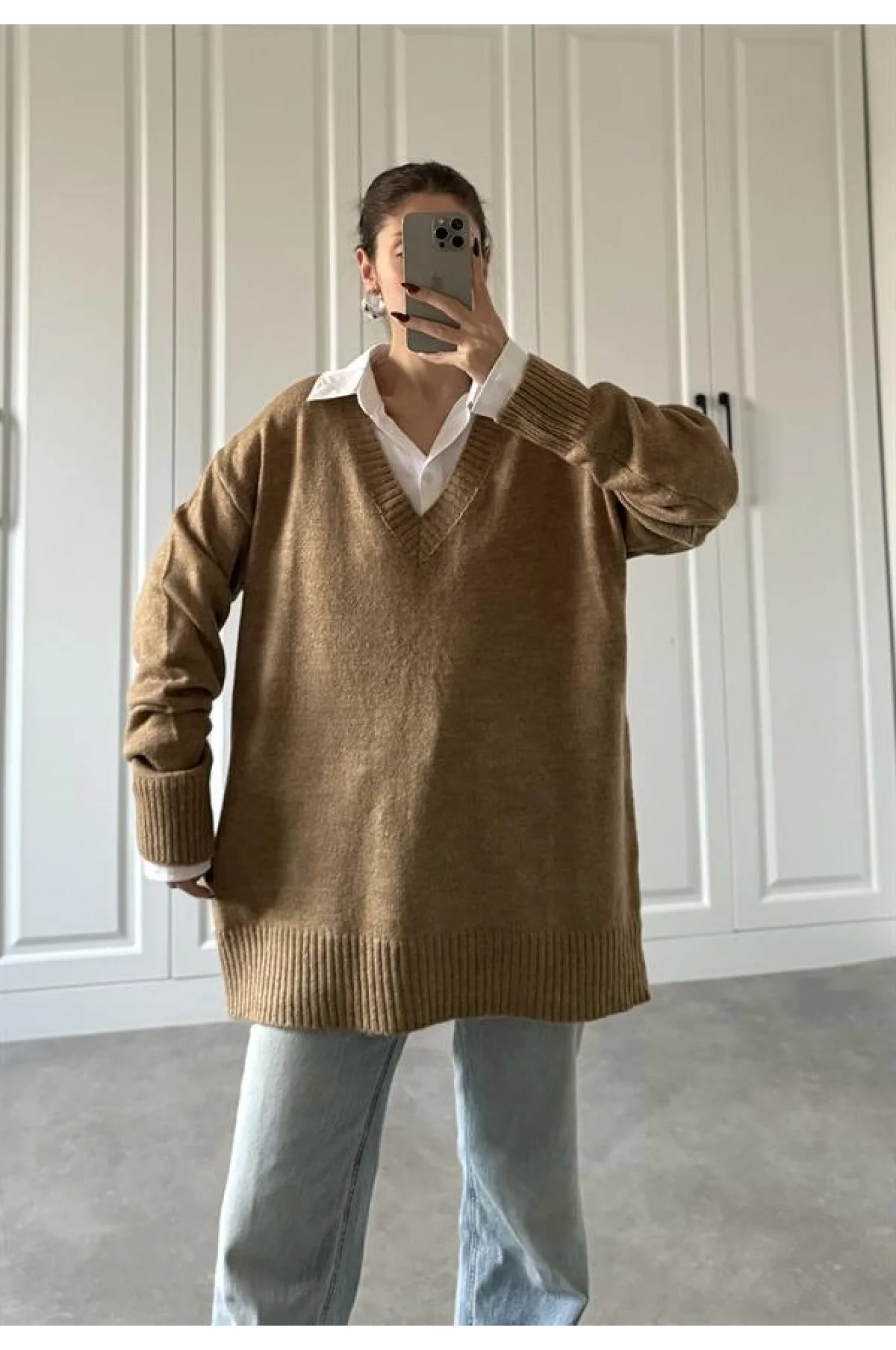 V Yaka Oversize Camel Triko Kazak