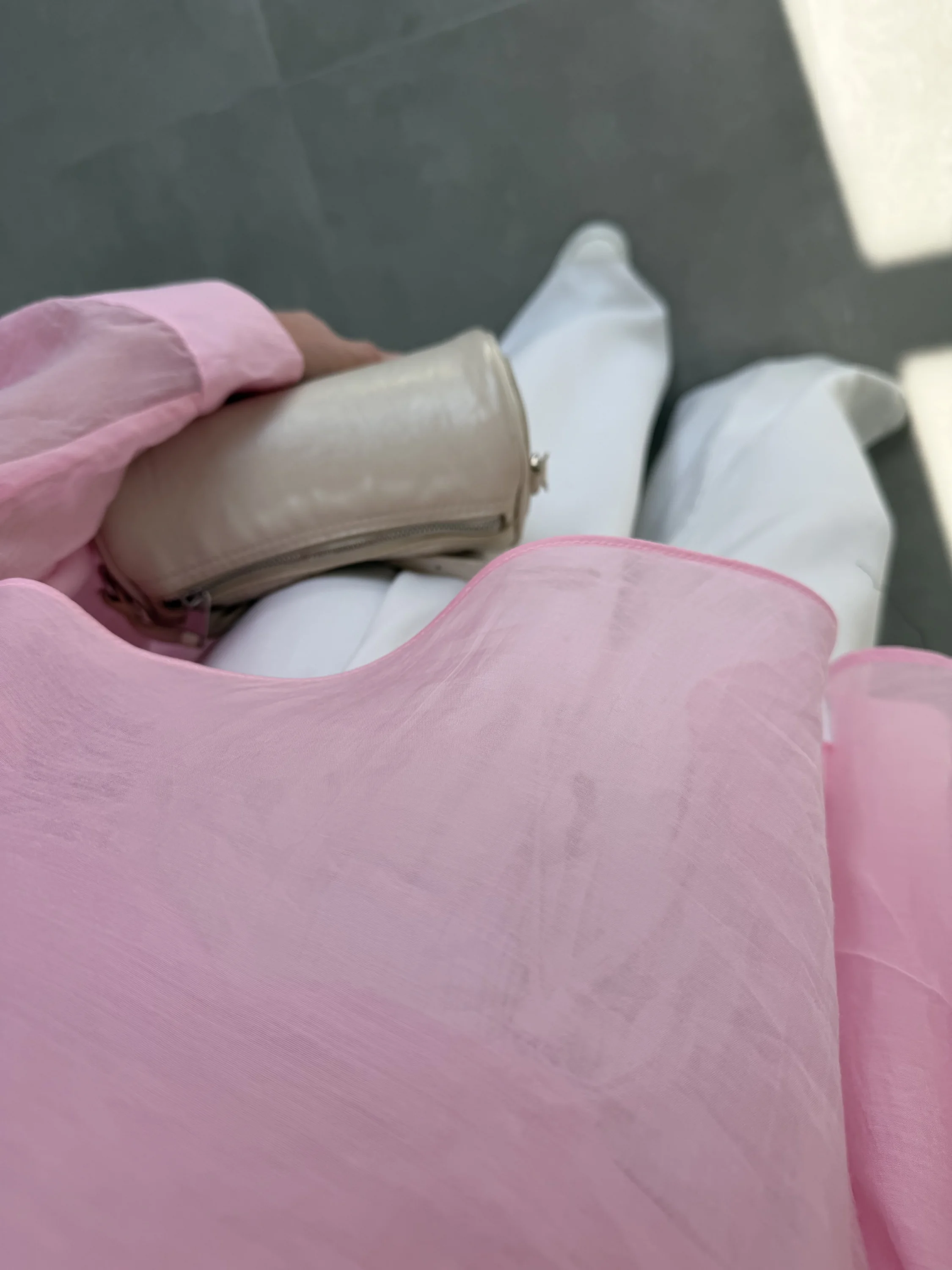 Uçuşan Pelerin Pembe Tül Bluz