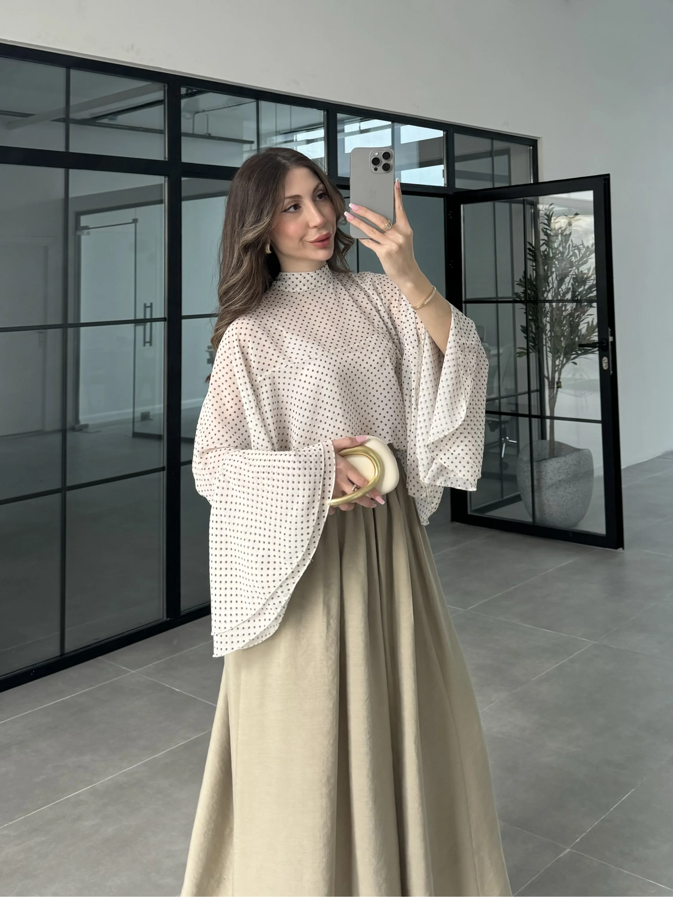 Puantiyeli Şifon Beyaz Panço Bluz