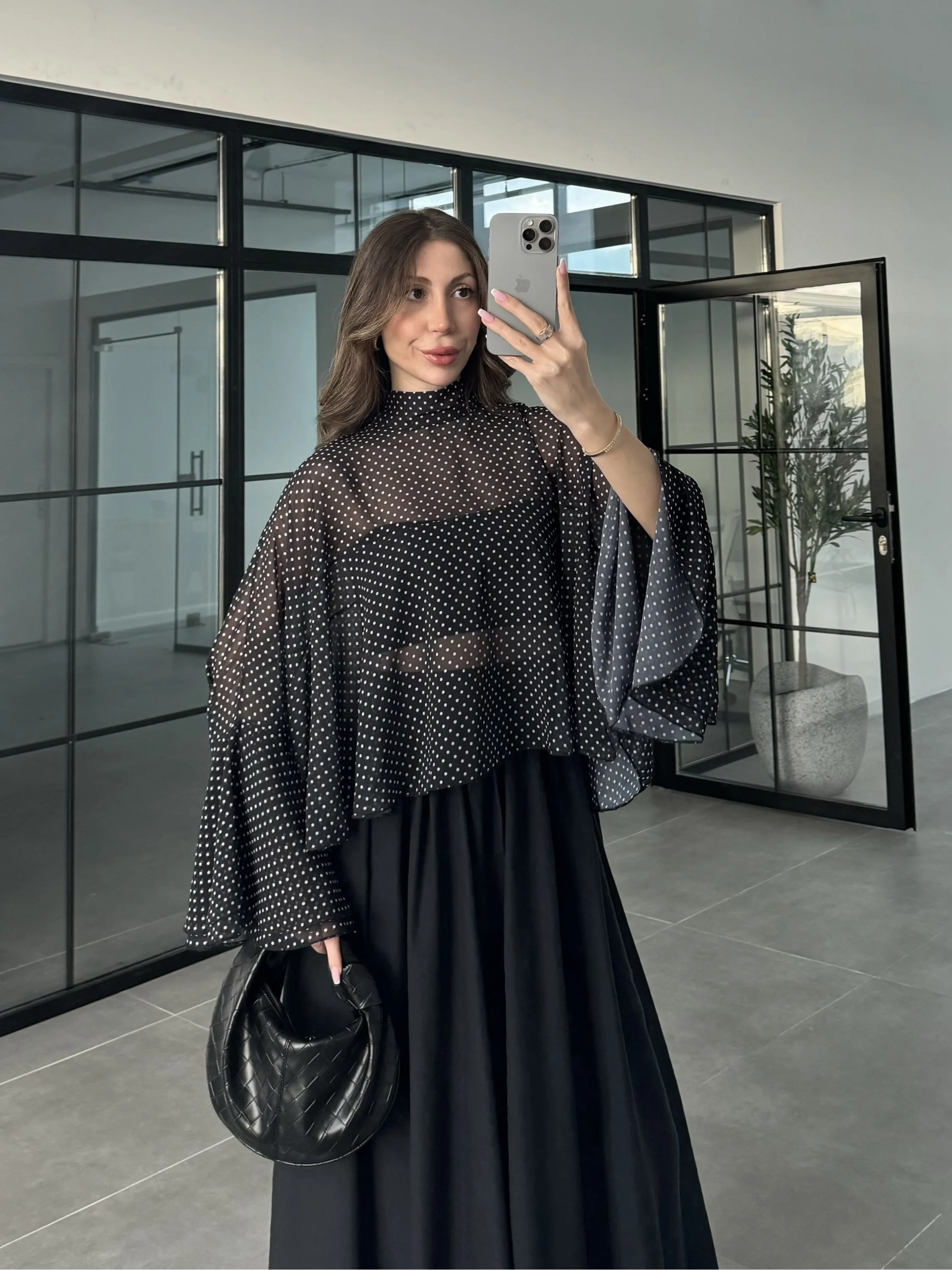 Puantiyeli Şifon Siyah Panço Bluz