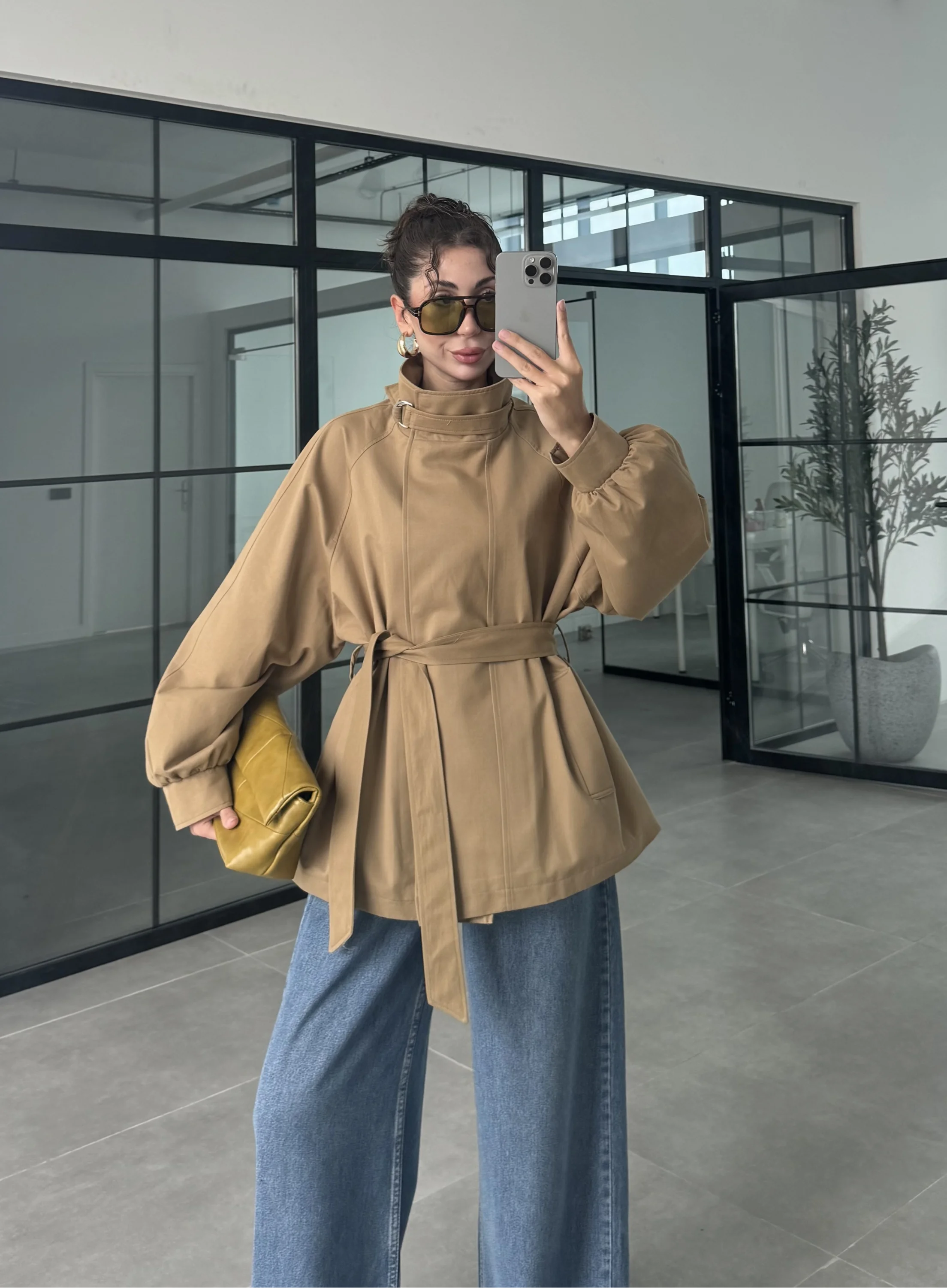 Boyun Kemerli Dik Yaka Camel Ceket