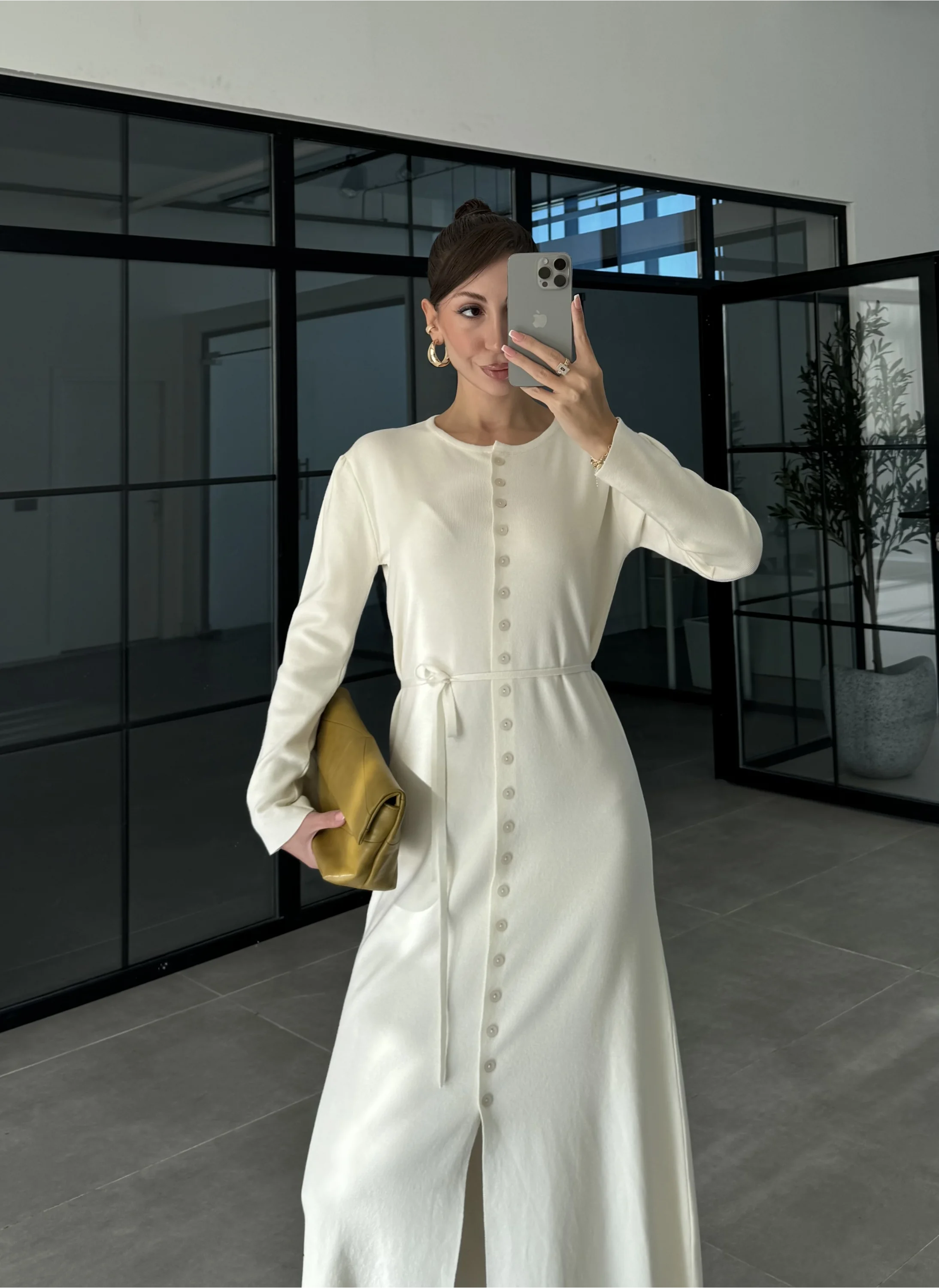 Gömlek Model Kuşaklı Ekru Triko Elbise