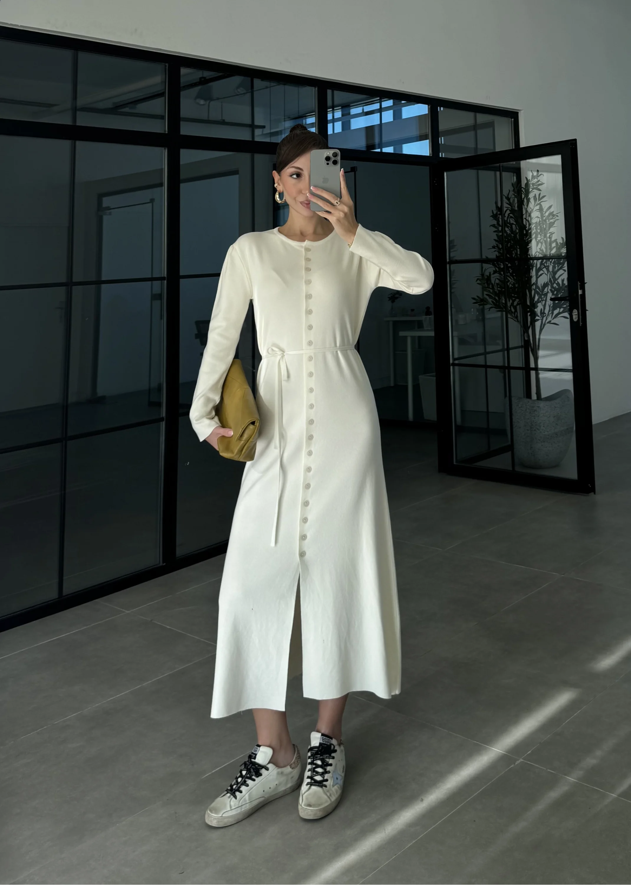 Gömlek Model Kuşaklı Ekru Triko Elbise
