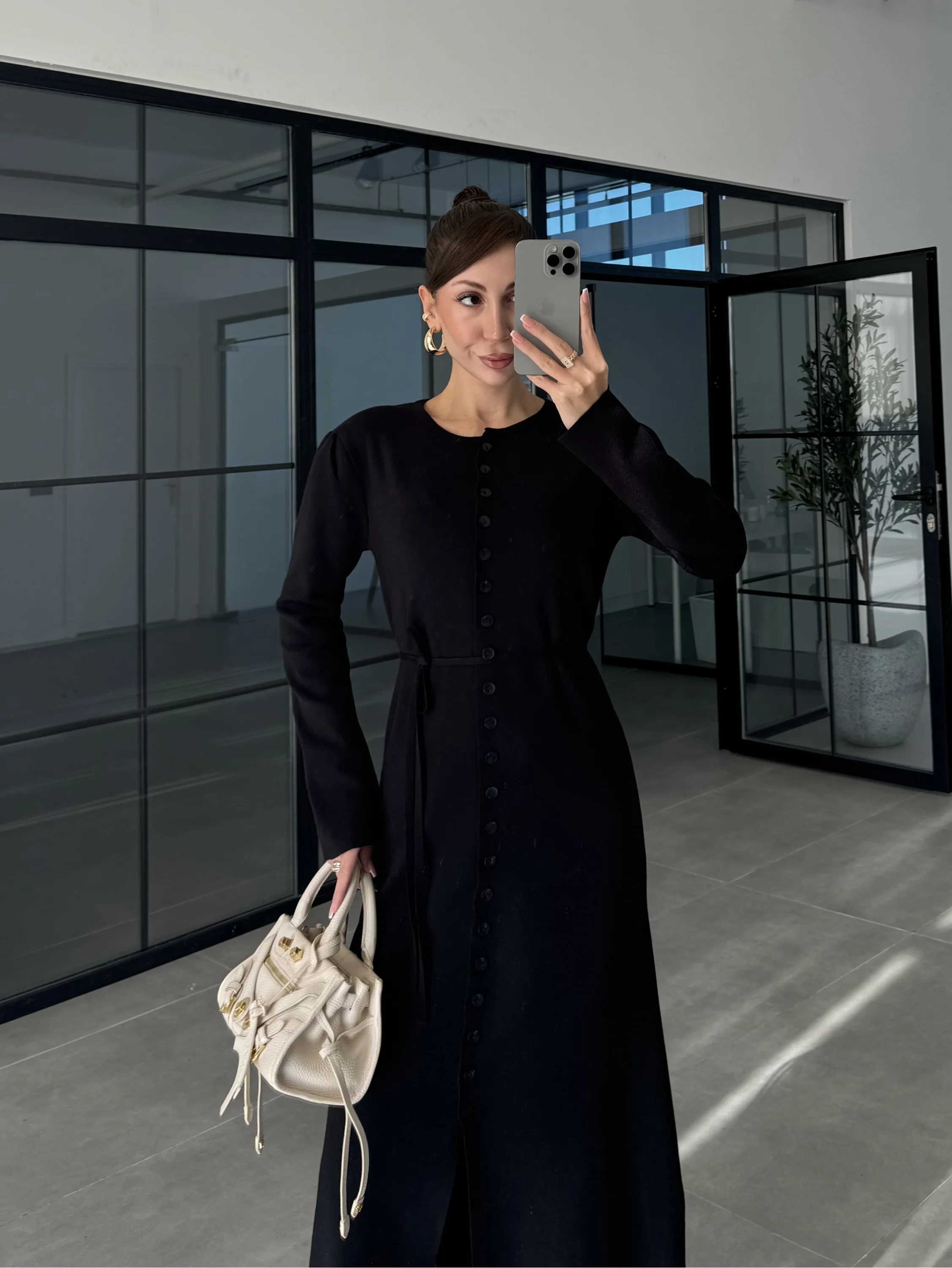 Gömlek Model Kuşaklı Siyah Triko Elbise