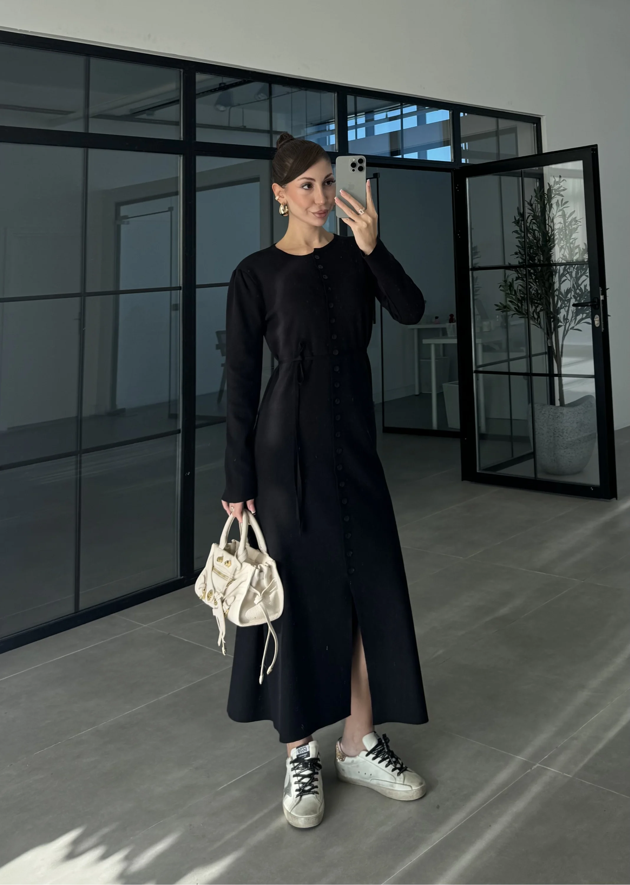 Gömlek Model Kuşaklı Siyah Triko Elbise