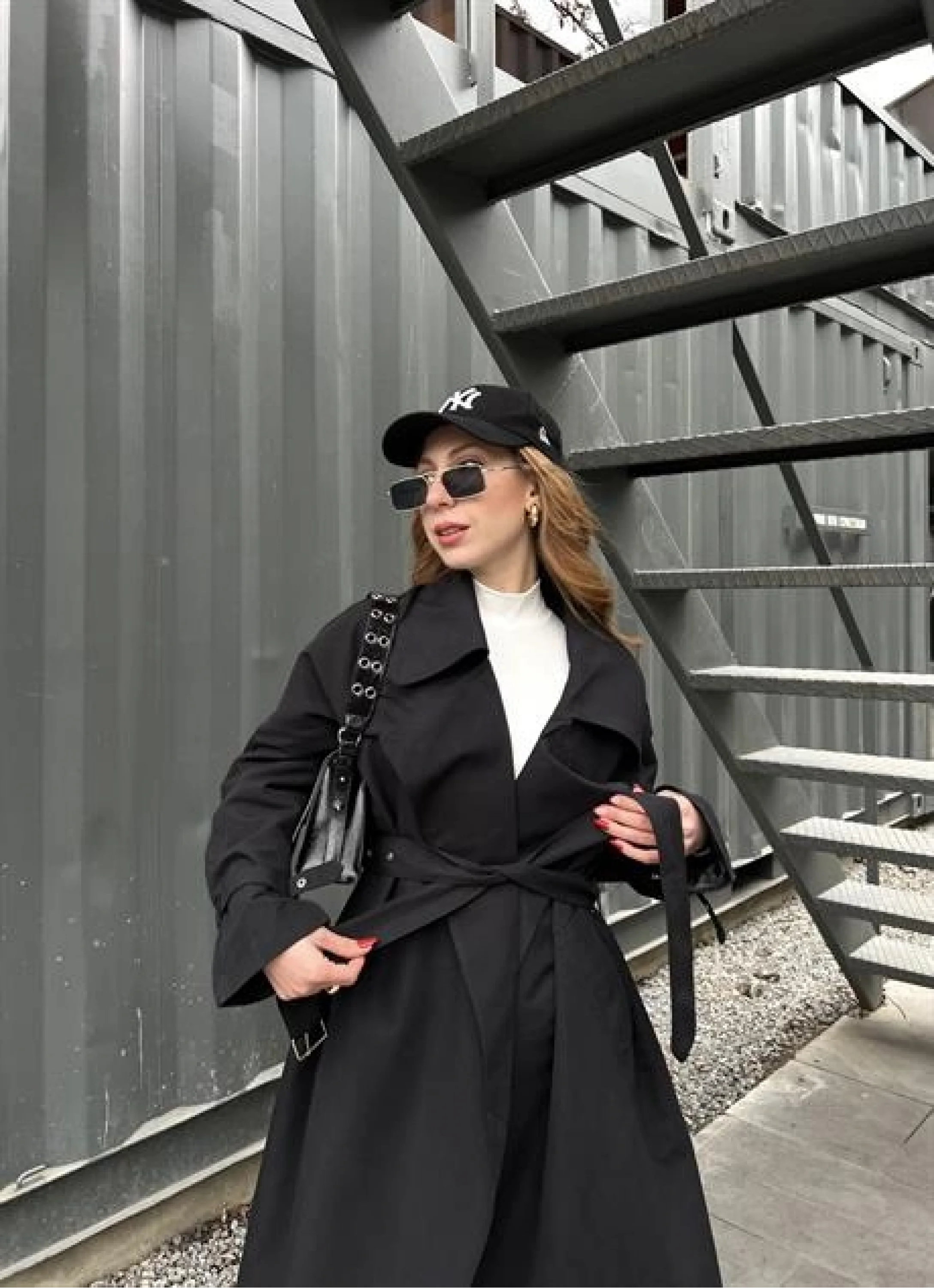 Mango Model Oversize Siyah Trençkot
