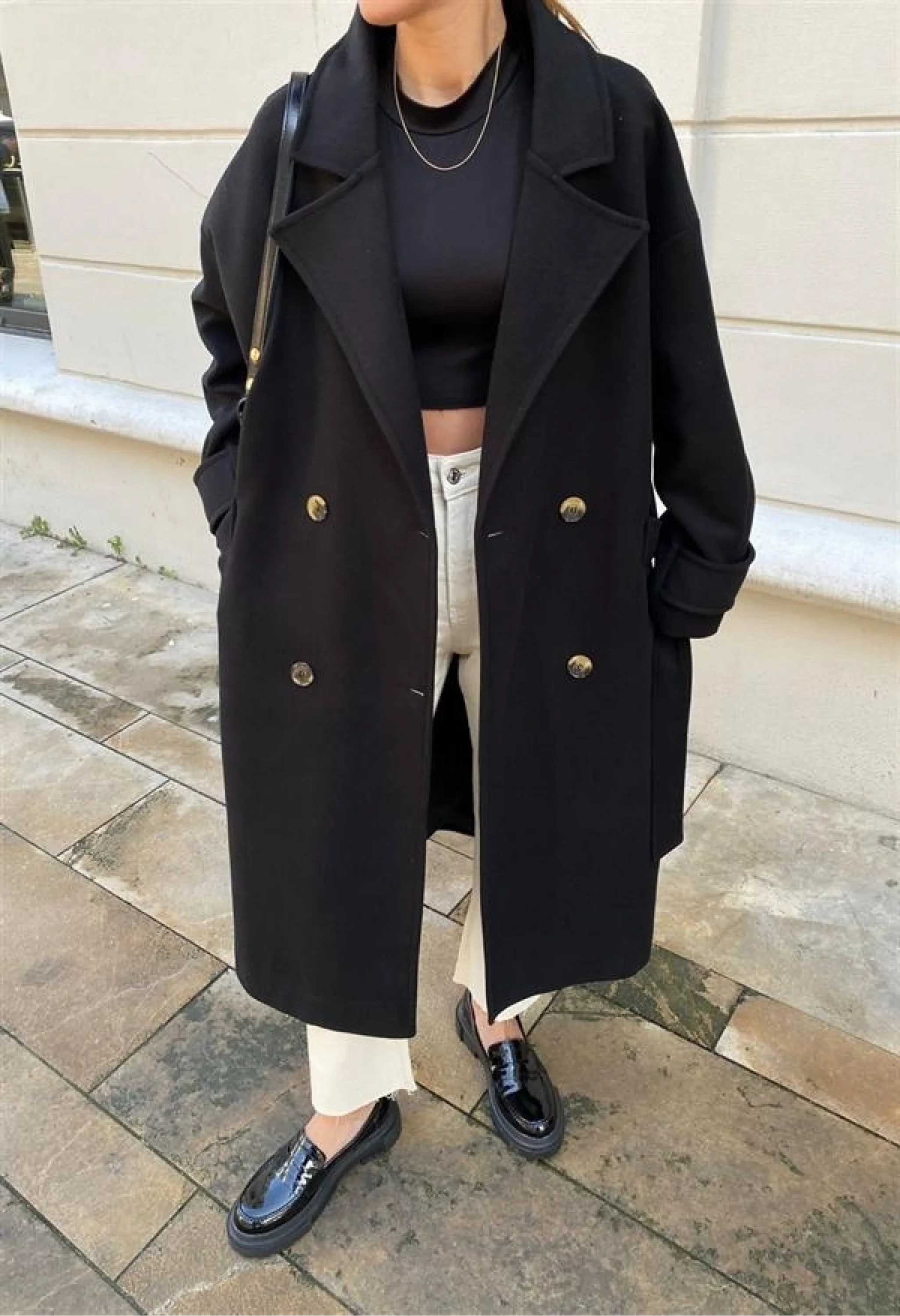 Mango Model Premium Kuşaklı Siyah Oversize Kaban