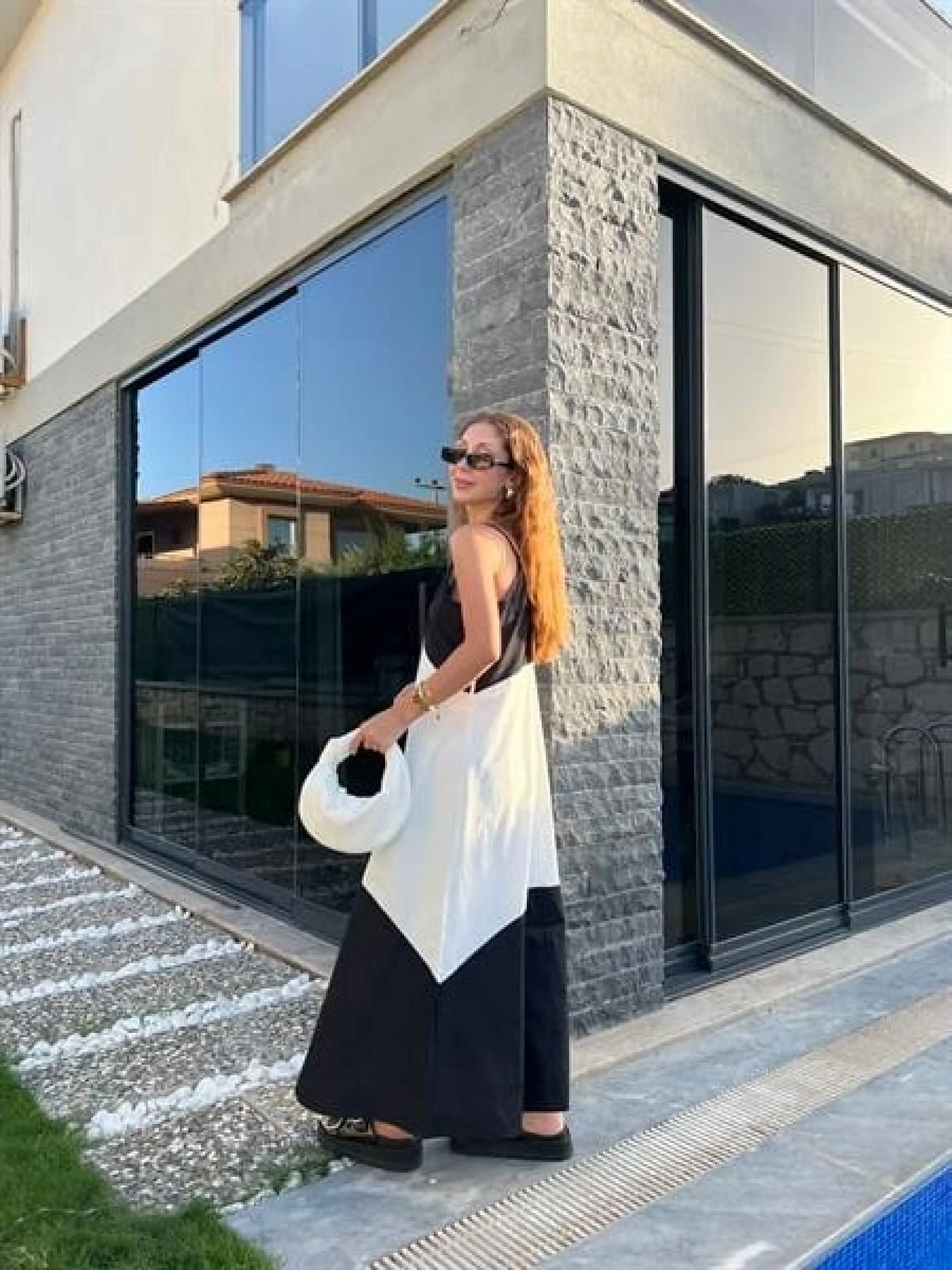 Siyah Beyaz Askılı Poplin Elbise