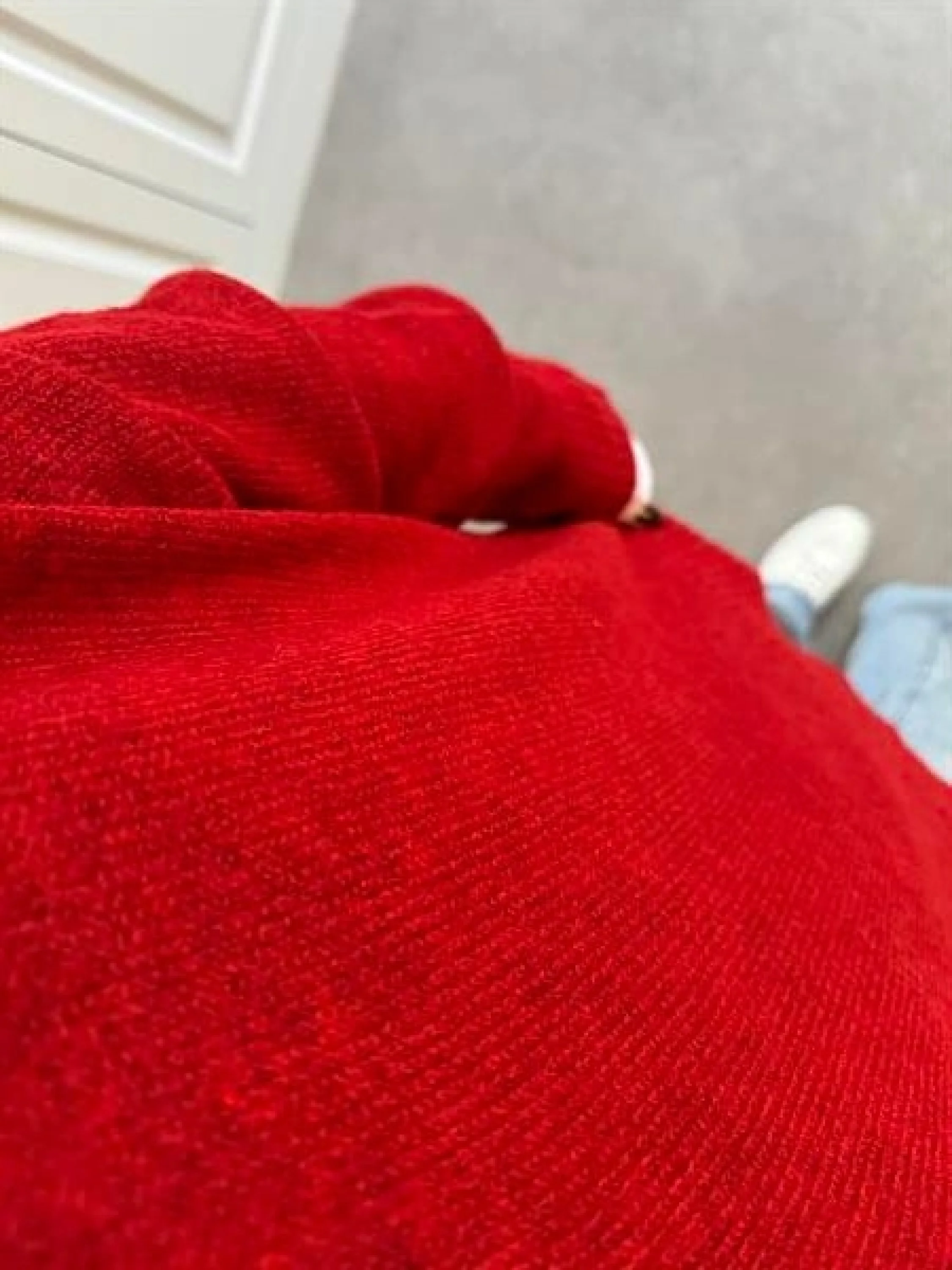 V Yaka Oversize Kırmızı Triko Kazak