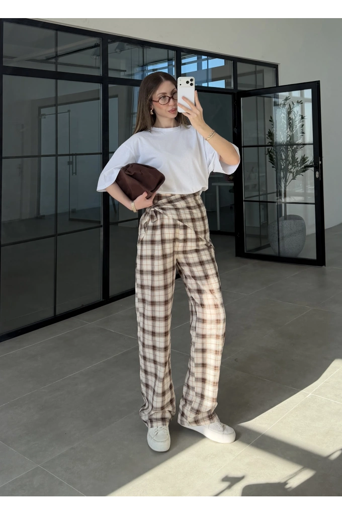Ekose Bağlamalı Kahve Pantolon
