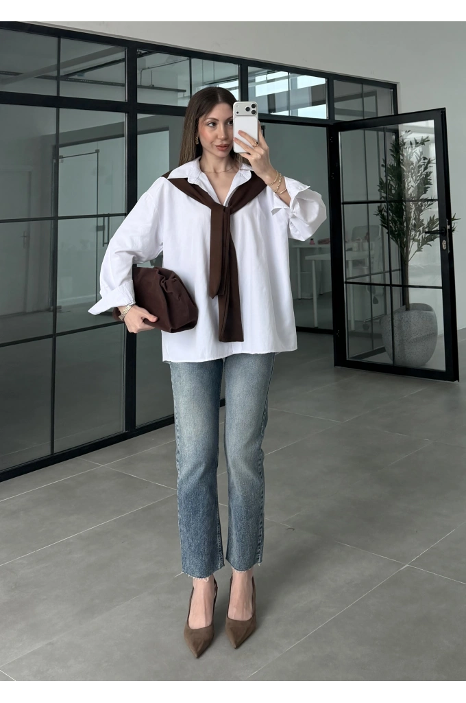 Fit Kalıp Kesik Paça Mavi Yıkamalı Jean