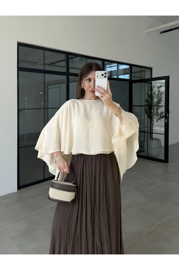 Çift Katlı Ekru Pelerin Bluz