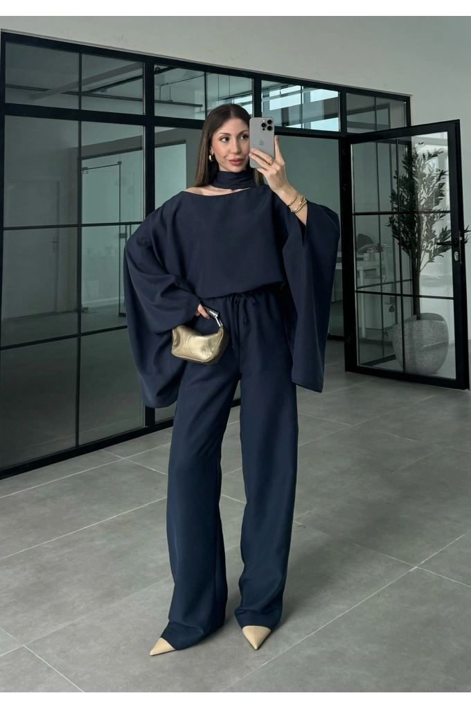 Pelerin Lacivert Asimetrik Kesim Takım