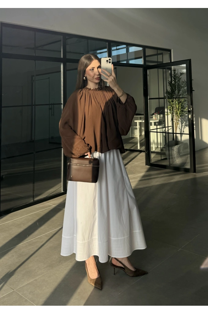 Yakası Büzgülü Kahve Bluz