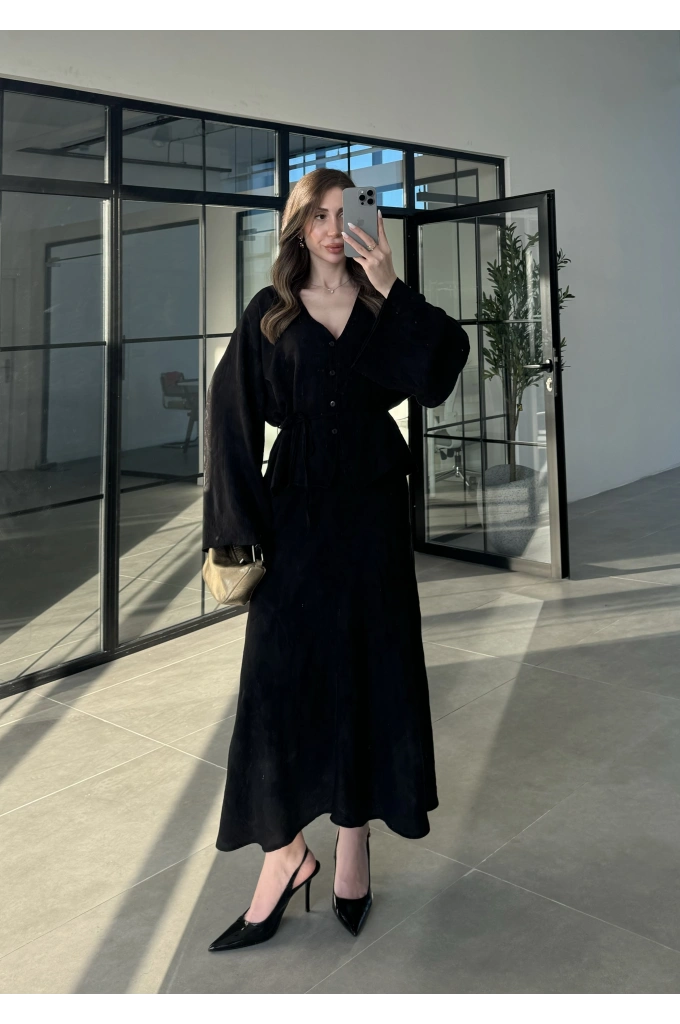 İthal Kumaş Kuşaklı Etekli Siyah Takım