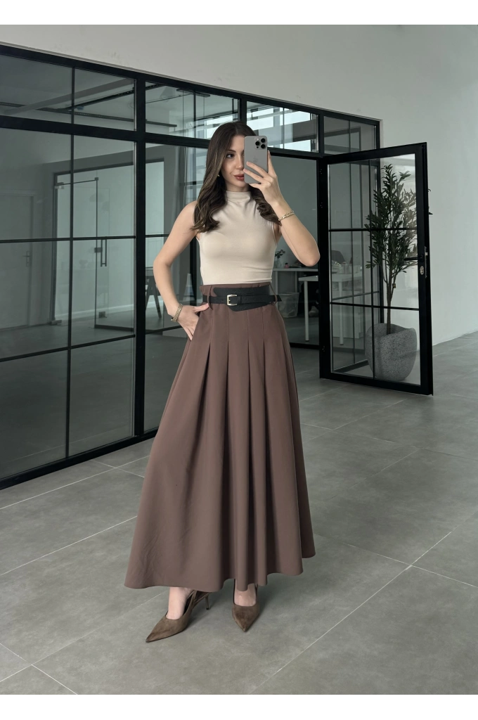 Kemerli Pileli Dökümlü Kahve Tensel Etek