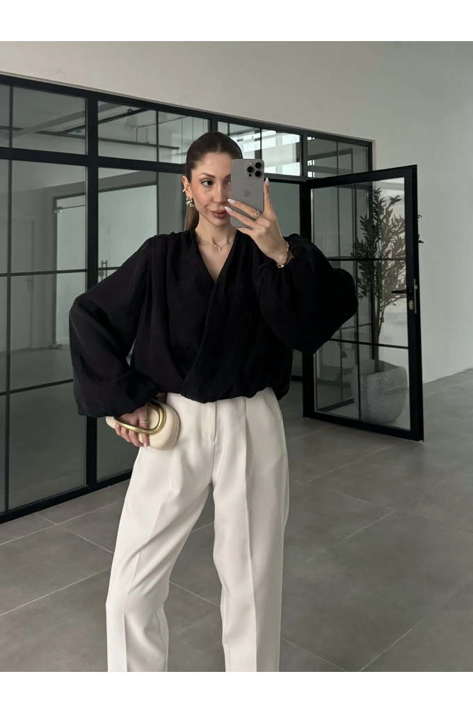 Kruvaze Vatkalı Tül Siyah Bluz