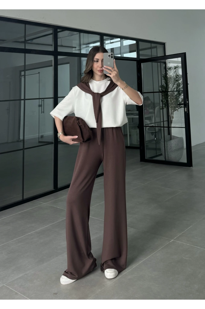 Oysh Kumaş Fular Detaylı Kahverengi Takım