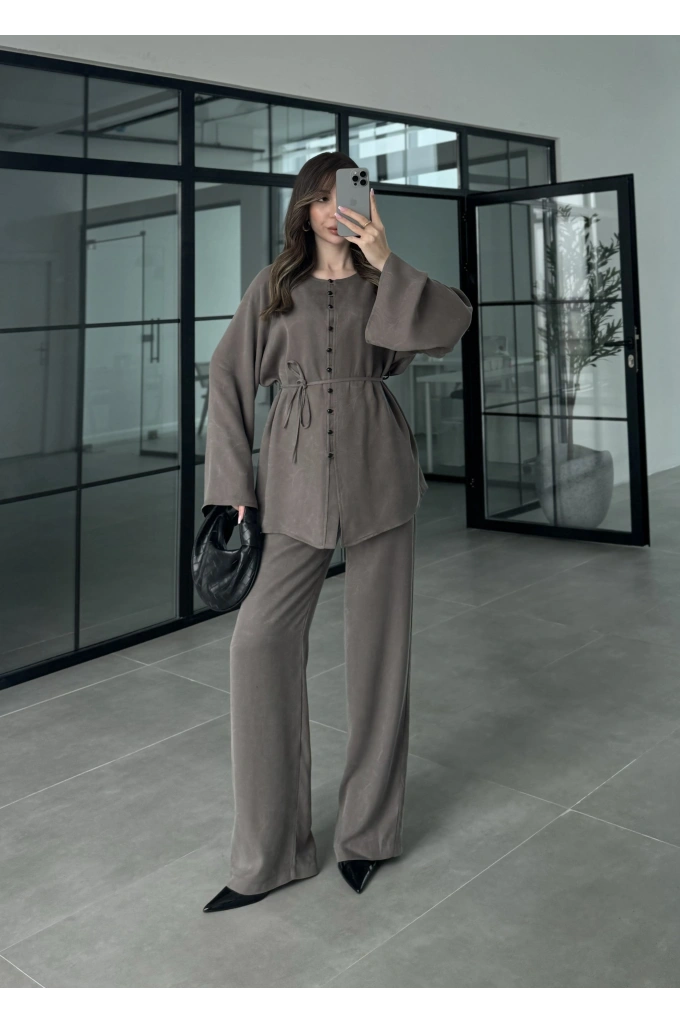 İthal Kumaş Düğme Detaylı Duman Kuşaklı Takım