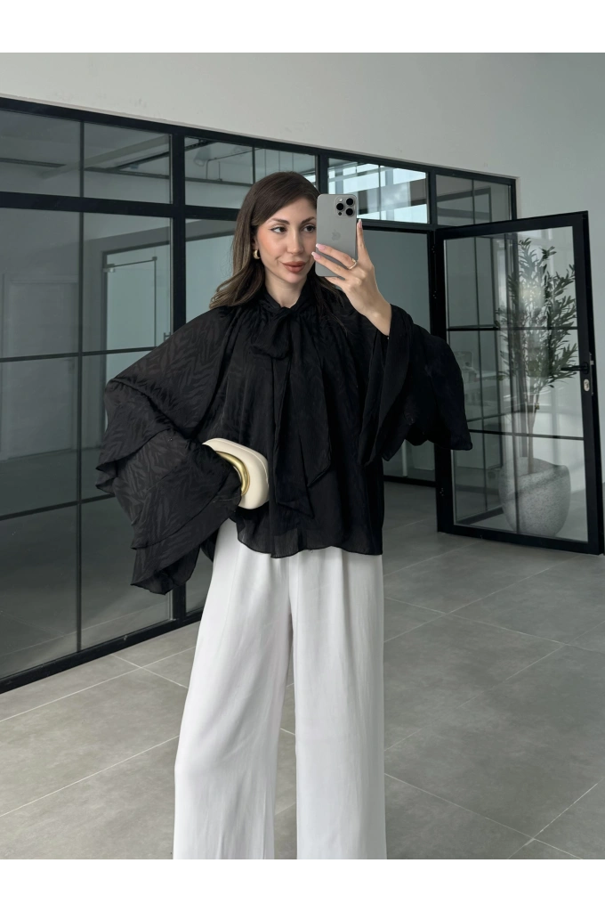 İthal Kumaş Astarlı Fırfırlı Siyah Bluz