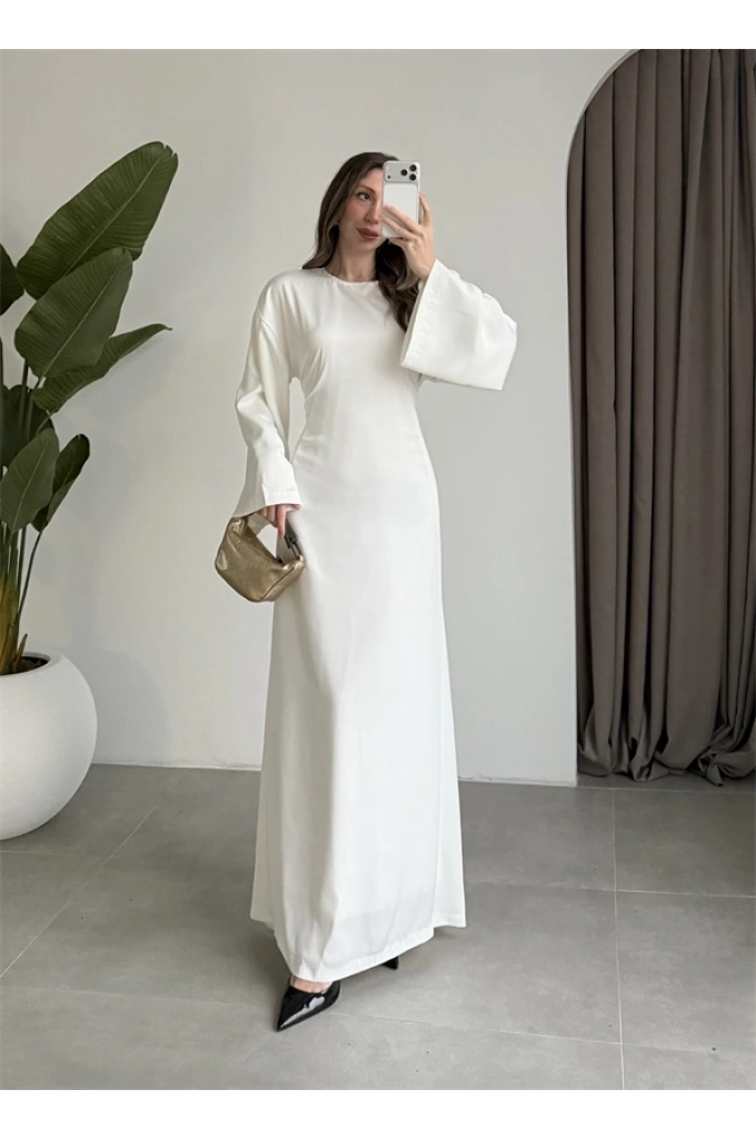 Arkadan Bağlamalı Beyaz Saten Elbise