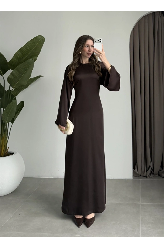 Arkadan Bağlamalı Kahve Saten Elbise