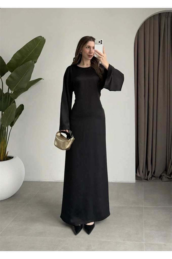 Arkadan Bağlamalı Siyah Saten Elbise