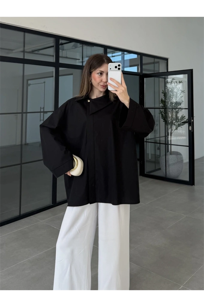 Asimetrik Yaka Oversize Siyah Gömlek